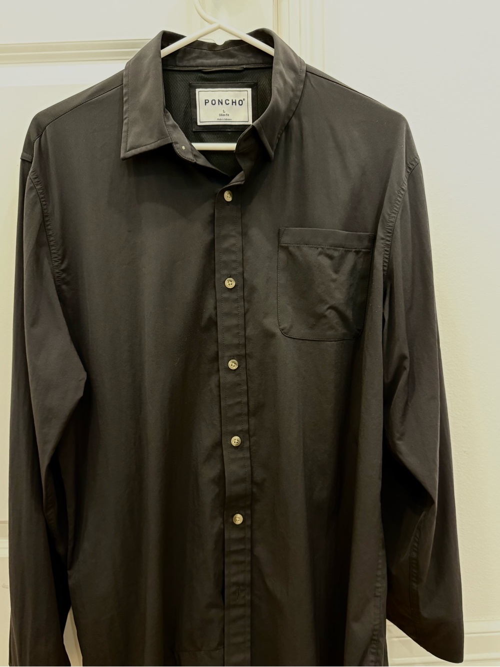 PONCHO Black Long-Sleeve Dress Shirt